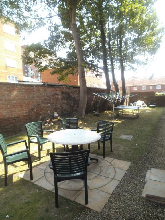 Quayside Close Holiday Apartments Poole Bilik gambar